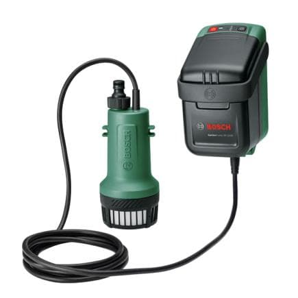 BOSCH 06008C4202 - GardenPump 18V-2000 - Pompes à piles pour eau de pluie 18V (avec batterie et chargeur de 2,5Ah)