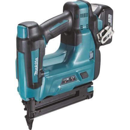 MAKITA DBN500RTJ - NAILER 18V 50 mm - 18 Ga - in a case with 2 batteries 5.0Ah and charger