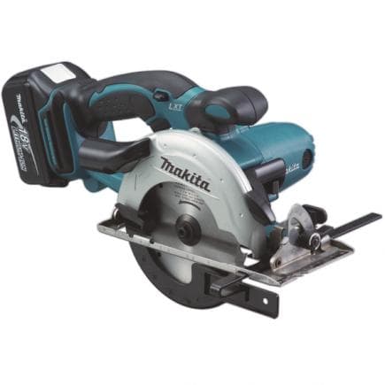 MAKITA DSS501RTJ - SCIE CIRCULAIRE A BOIS 18V 136 mm - en coffret avec 2 batteries 5.0Ah et Chargeurs de batterie
