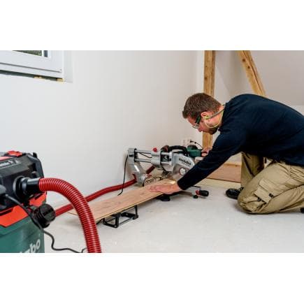METABO 615216000 - KGSV 216 MC - Scie à onglets 1500W